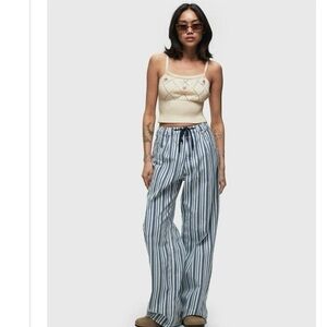 Chic Cream Crop Top for Women